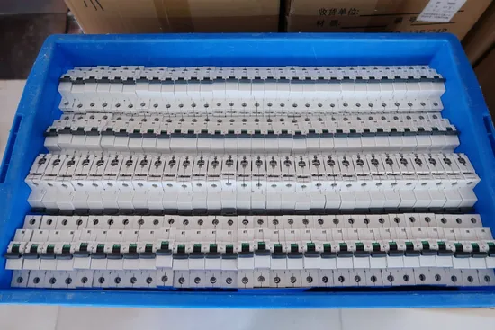 Electric Circuit Breaker OEM 10-63A/Normal Type MCB Yqnt/Low Voltage MCB